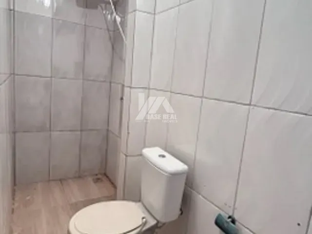 Casa 1 quarto e 1 banheiro, para alugar, no bairro Boqueirão em Guarapuava