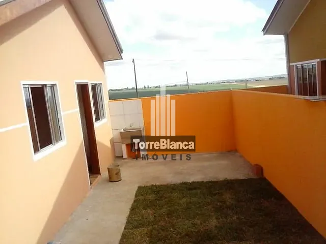 Casa com 42m² 2 quartos e 1 banheiro, à venda, no bairro Carambei em Carambeí