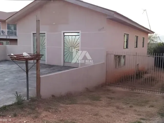 Casa com 528m² 3 quartos e 3 banheiros, à venda, no bairro Uvaranas em Ponta Grossa