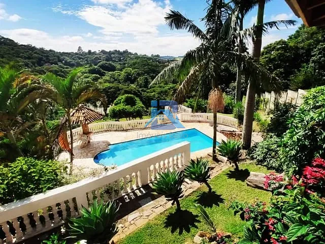 Casa com 6800m² 4 quartos e 2 banheiros, à venda, no bairro Condomínio Itaembu em Itatiba