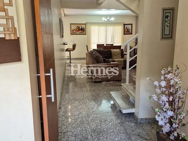 Casa com 313m² 4 quartos e 6 banheiros, à venda, no bairro Parque Brasil 500 em Paulínia