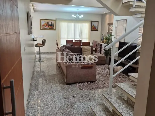 Casa com 313m² 4 quartos e 6 banheiros, à venda, no bairro Parque Brasil 500 em Paulínia