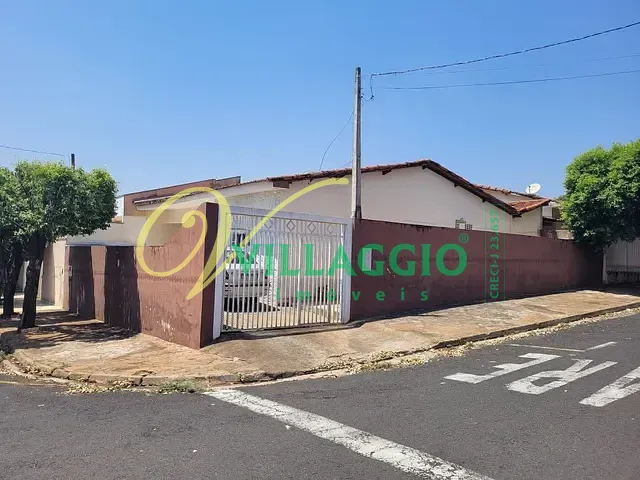 Casa com 205m² 3 quartos e 2 banheiros, à venda, no bairro Jardim Santa Catarina em São José do Rio Preto