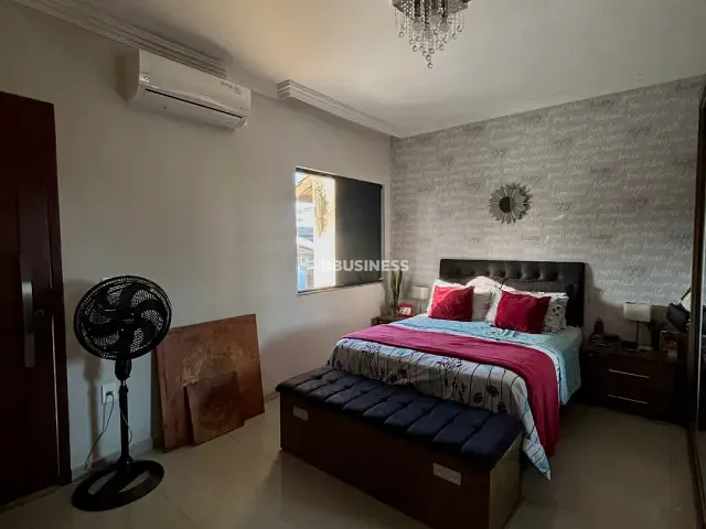 Casa 3 quartos e 3 banheiros, à venda, no bairro Parque Santo Antônio em Campos dos Goytacazes