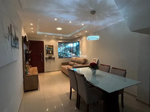 Casa 3 quartos e 3 banheiros, à venda, no bairro Parque Santo Antônio em Campos dos Goytacazes