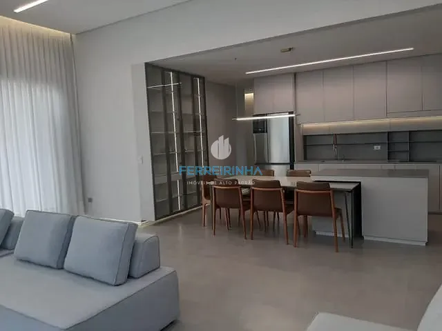 Casa com 528m² 3 quartos e 2 banheiros, à venda, no bairro Condomínio Loteamento Reserva das Figueiras em São José dos Campos