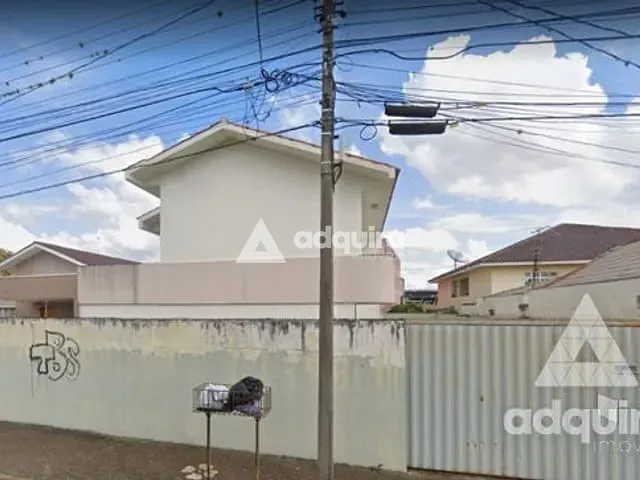 Sobrado 3 quartos e 3 banheiros, à venda, no bairro Oficinas em Ponta Grossa