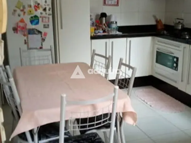 Sobrado 3 quartos e 3 banheiros, à venda, no bairro Oficinas em Ponta Grossa