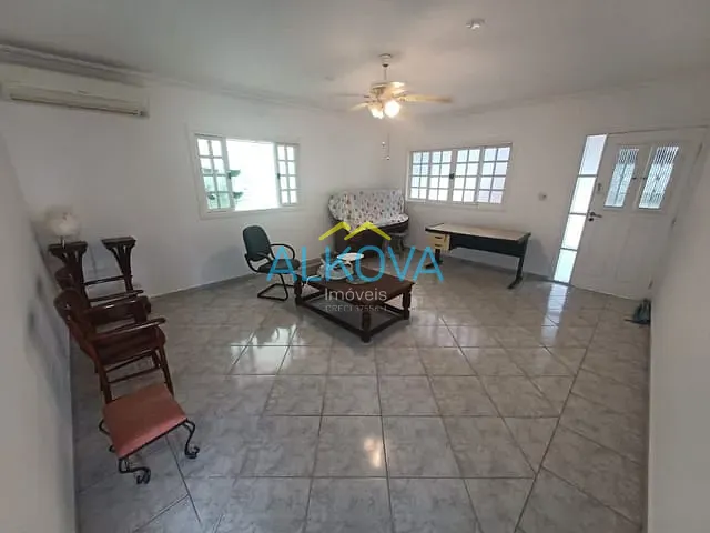 Casa com 250m² 3 quartos e 3 banheiros, à venda, no bairro Urbanova I em São José dos Campos
