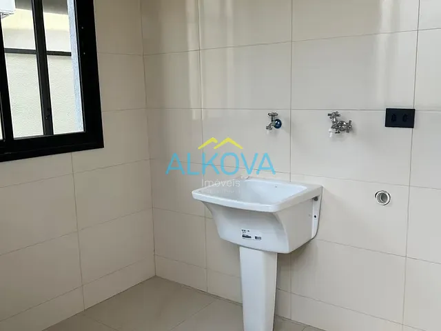 Casa com 270m² 3 quartos e 2 banheiros, à venda, no bairro Jardim Residencial Golden Park em Jacareí