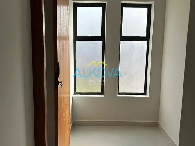 Casa com 270m² 3 quartos e 2 banheiros, à venda, no bairro Jardim Residencial Golden Park em Jacareí