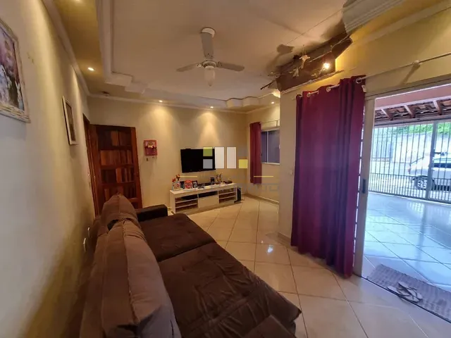 Casa com 250m² 3 quartos e 2 banheiros, à venda, no bairro Jardim dos Ipês em Sumaré
