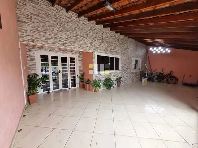 Casa com 250m² 3 quartos e 2 banheiros, à venda, no bairro Jardim dos Ipês em Sumaré