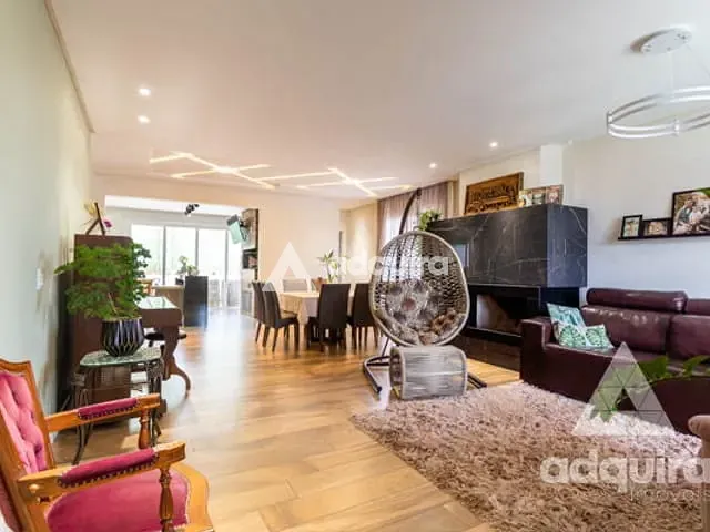Casa com 312m² 3 quartos e 4 banheiros, à venda, no bairro Jardim Carvalho em Ponta Grossa