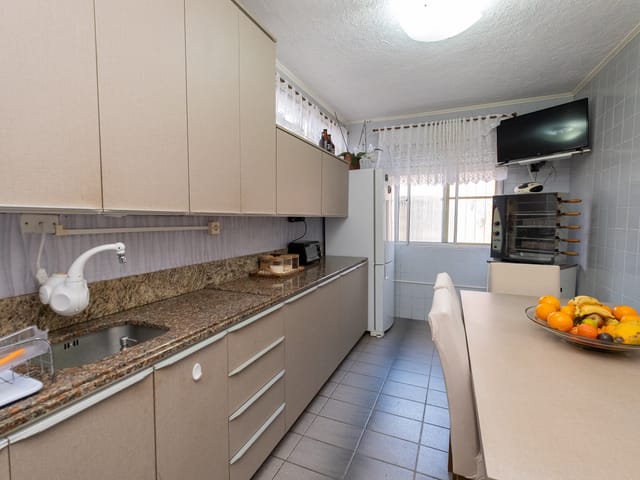 Casa 4 quartos e 3 banheiros, à venda, no bairro São Gonçalo em Pelotas