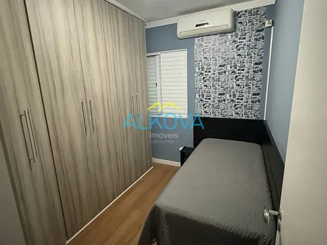 Casa com 144m² 3 quartos e 2 banheiros, à venda, no bairro Eugênio de Mello em São José dos Campos