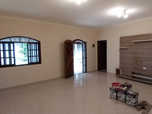 Casa com 12000m² 2 quartos e 2 banheiros, à venda, no bairro Chácara Vista Alegre em Cotia