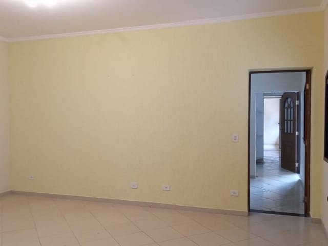 Casa com 12000m² 2 quartos e 2 banheiros, à venda, no bairro Chácara Vista Alegre em Cotia