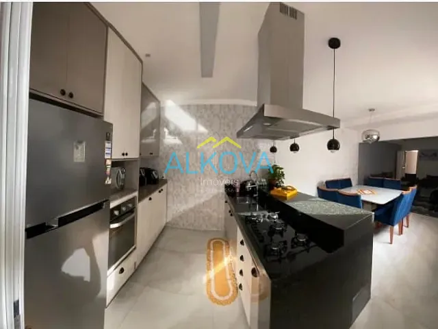Casa com 125m² 3 quartos e 2 banheiros, à venda, no bairro Eugênio de Mello em São José dos Campos