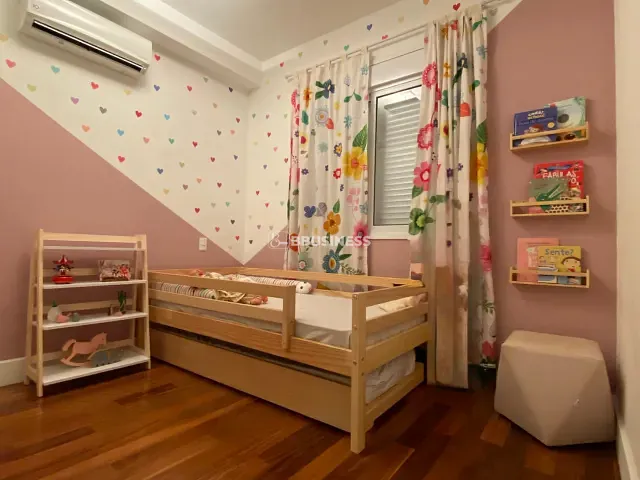 Casa 3 quartos e 4 banheiros, à venda, no bairro Bairro das Palmeiras em Campinas