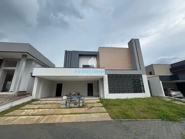 Casa com 450m² 3 quartos e 4 banheiros, à venda ou para alugar, no bairro Colinas do Paratehy em São José dos Campos