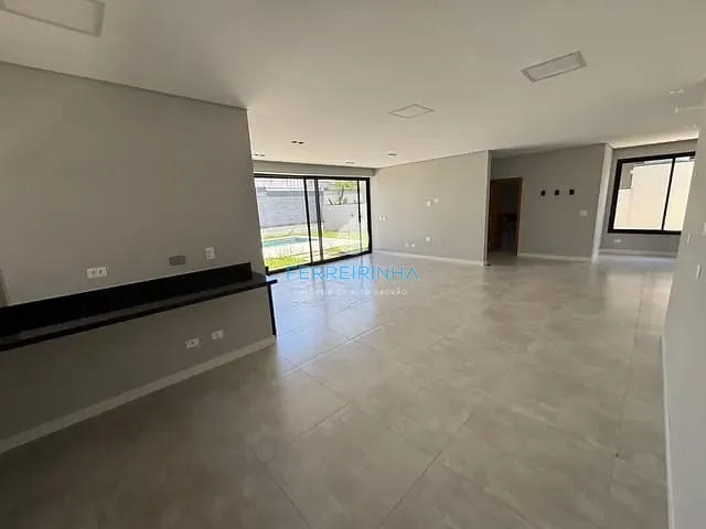 Casa com 450m² 3 quartos e 4 banheiros, à venda ou para alugar, no bairro Colinas do Paratehy em São José dos Campos