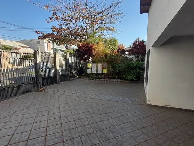 Casa com 319m², para alugar, no bairro Vila Santana em Sumaré