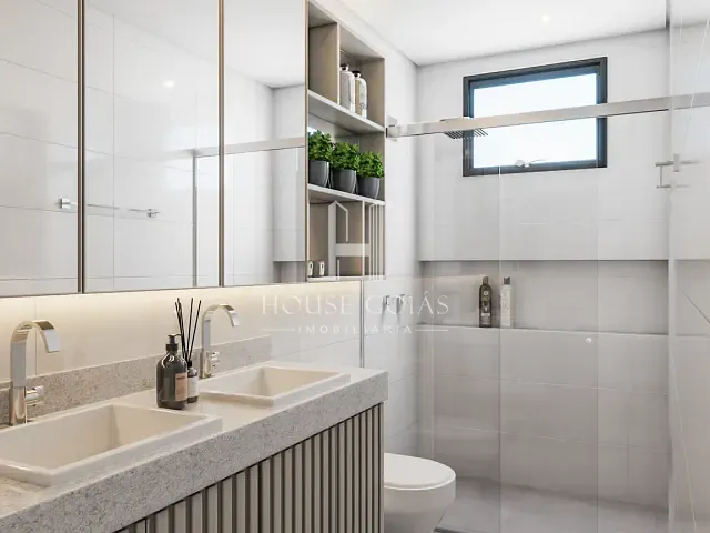 Casa 3 quartos e 4 banheiros, à venda, no bairro Jardim Atlântico em Goiânia