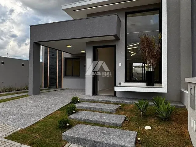 Casa 3 quartos e 2 banheiros, à venda, no bairro Jardim Carvalho em Ponta Grossa