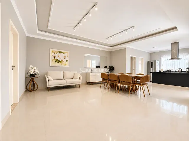 Casa 5 quartos e 7 banheiros, à venda, no bairro Swiss Park em Campinas
