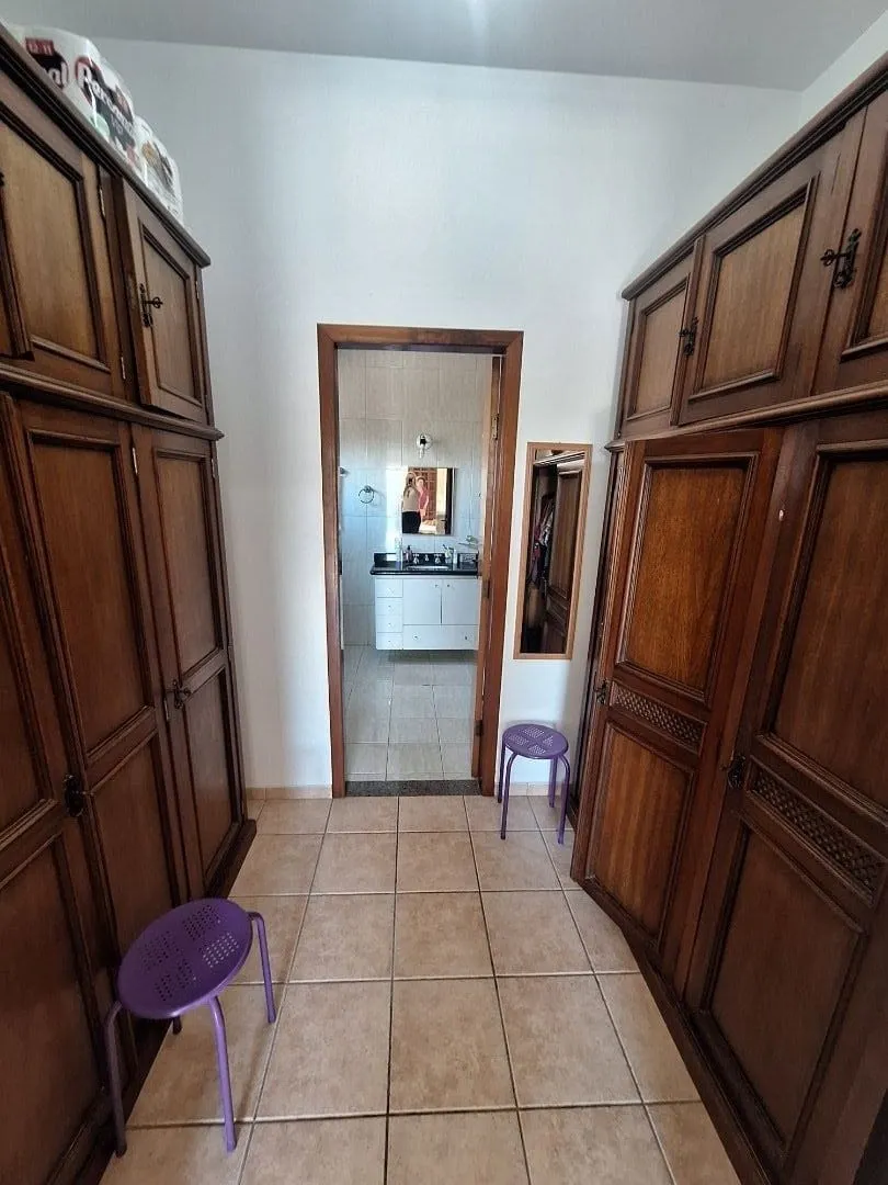 Casa, 5 quartos, 300 m² - Foto 3