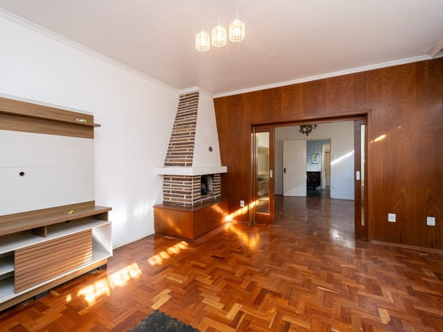 Casa 4 quartos e 3 banheiros, à venda, no bairro Centro em Pelotas