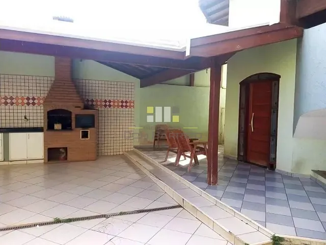 Casa com 300m² 4 quartos e 2 banheiros, à venda, no bairro Planalto do Sol em Sumaré
