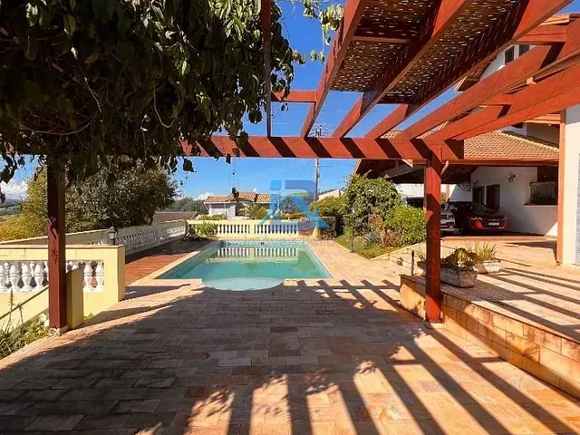 Casa com 500m² 4 quartos e 8 banheiros, à venda, no bairro Residencial Fazenda Serrinha em Itatiba