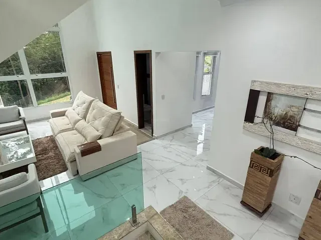 Casa com 775m² 4 quartos e 5 banheiros, à venda ou para alugar, no bairro San Diego em Vargem Grande Paulista