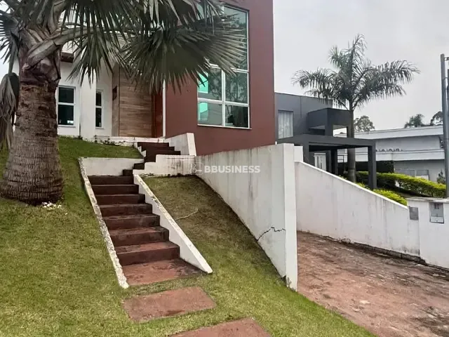 Casa com 775m² 4 quartos e 5 banheiros, à venda ou para alugar, no bairro San Diego em Vargem Grande Paulista