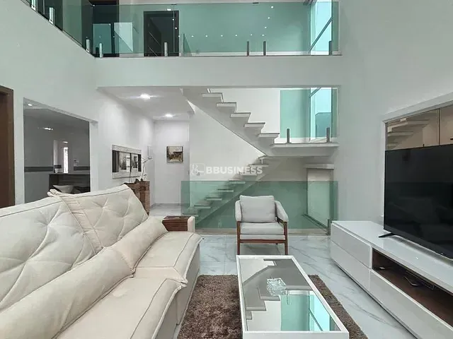 Casa com 775m² 4 quartos e 5 banheiros, à venda ou para alugar, no bairro San Diego em Vargem Grande Paulista