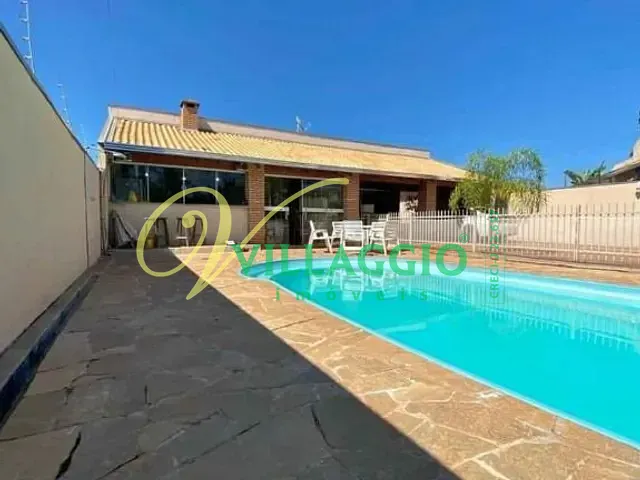 Casa com 489m² 4 quartos e 4 banheiros, à venda, no bairro Centro em Bady Bassitt