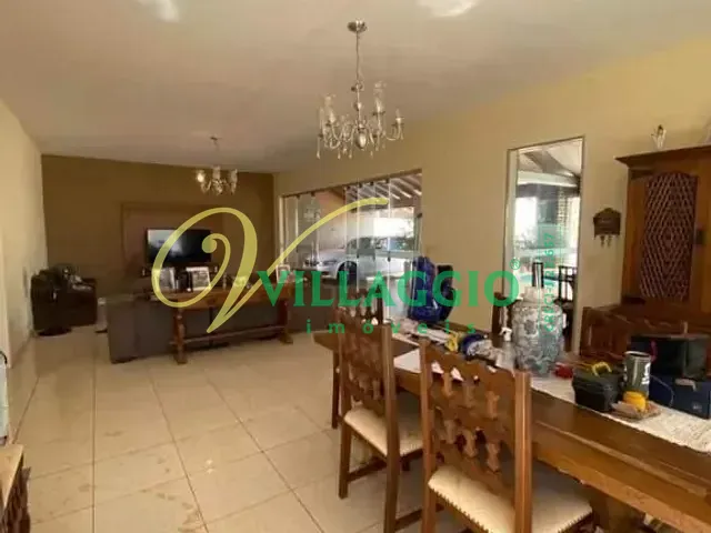 Casa com 489m² 4 quartos e 4 banheiros, à venda, no bairro Centro em Bady Bassitt