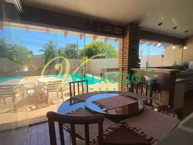 Casa com 489m² 4 quartos e 4 banheiros, à venda, no bairro Centro em Bady Bassitt