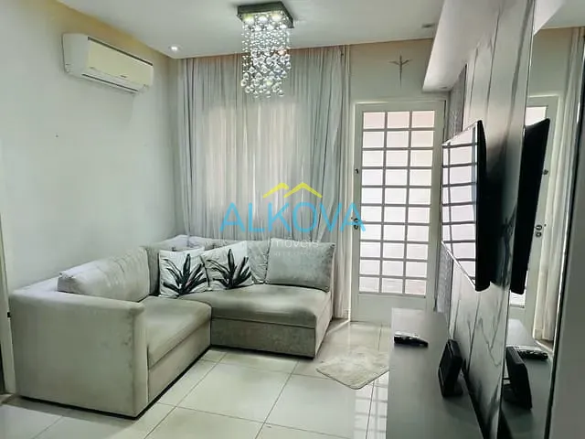 Casa com 113m² 2 quartos e 2 banheiros, à venda, no bairro Jardim Marcondes em Jacareí