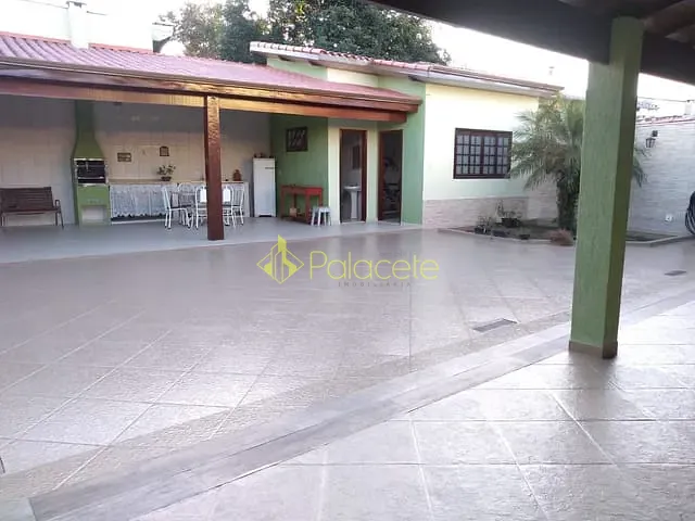 Casa com 300m² 3 quartos e 2 banheiros, à venda, no bairro Cooperi em Guaratinguetá