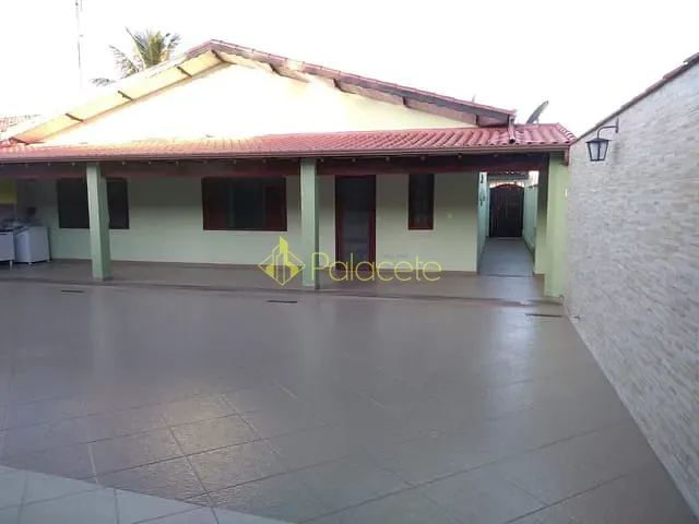 Casa com 300m² 3 quartos e 2 banheiros, à venda, no bairro Cooperi em Guaratinguetá