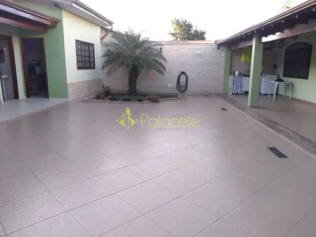 Casa com 300m² 3 quartos e 2 banheiros, à venda, no bairro Cooperi em Guaratinguetá