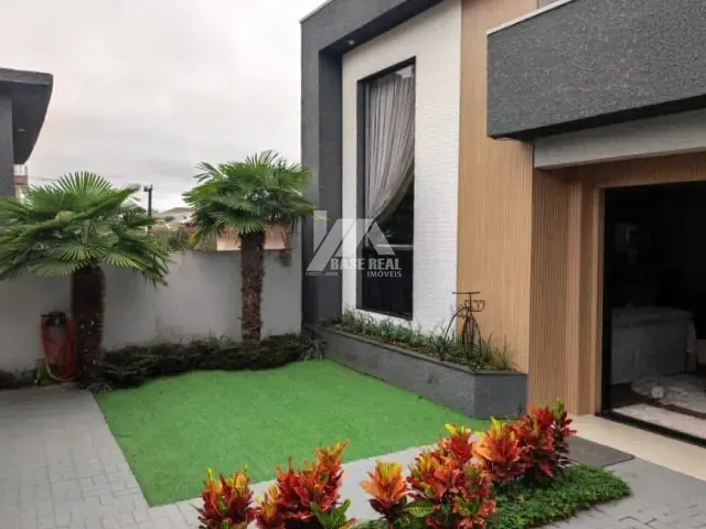 Casa com 255m² 3 quartos e 3 banheiros, à venda, no bairro Oficinas em Ponta Grossa