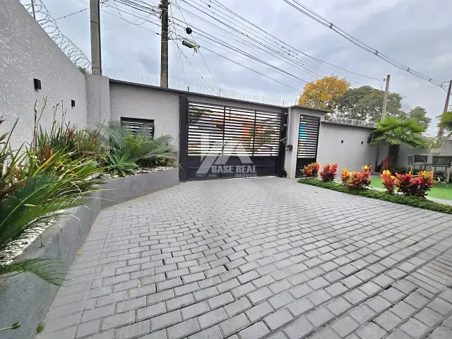 Casa com 255m² 3 quartos e 3 banheiros, à venda, no bairro Oficinas em Ponta Grossa