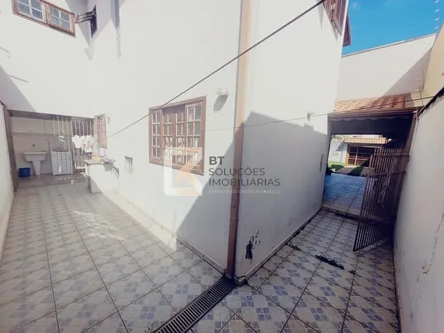 Casa com 250m² 3 quartos e 3 banheiros, à venda, no bairro Jardim Regina em Indaiatuba