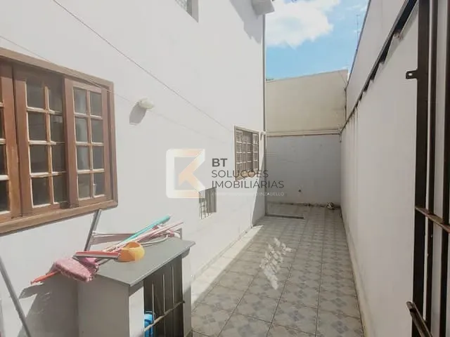 Casa com 250m² 3 quartos e 3 banheiros, à venda, no bairro Jardim Regina em Indaiatuba