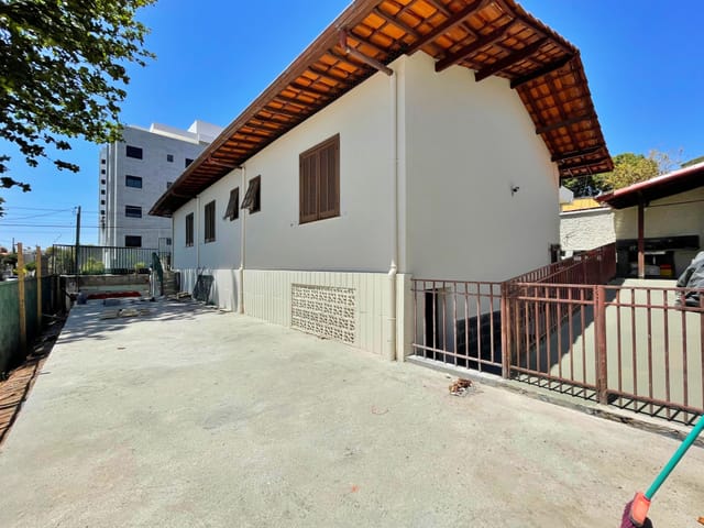 Foto do Casa - Casa para locação com 4 quartos (2 suítes), armários planejados e 3 vagas, Itapoã, Belo Horizonte, MG | Deltalar Imóveis