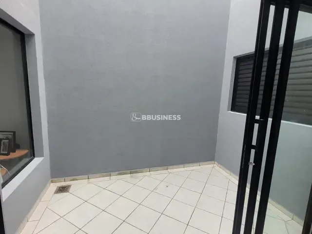Casa com 250m² 3 quartos e 3250 banheiros, à venda, no bairro Loteamento Residencial Santa Gertrudes em Valinhos